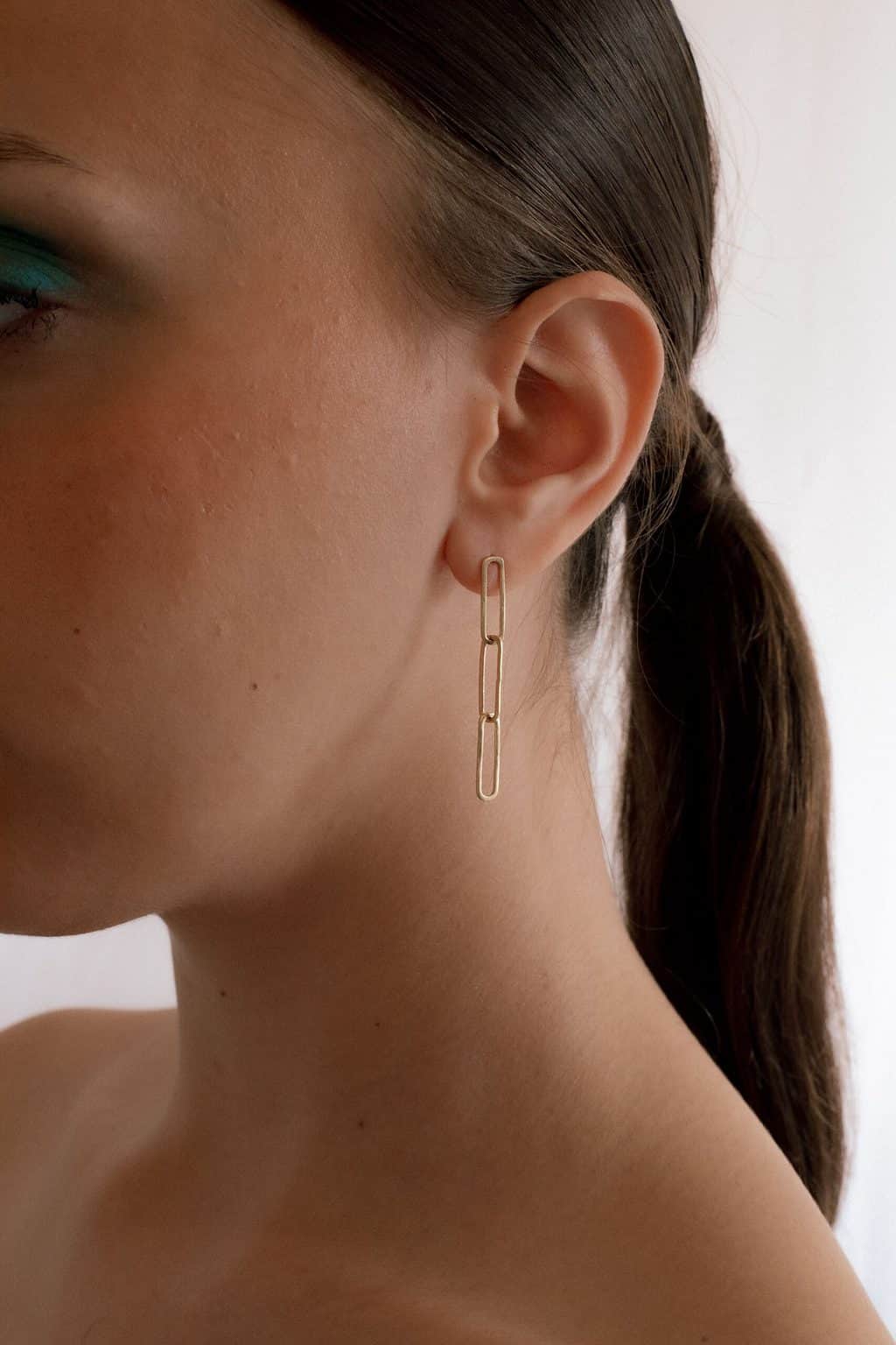 SHORT CHAMPAGNE EARRING – 14K GOLD